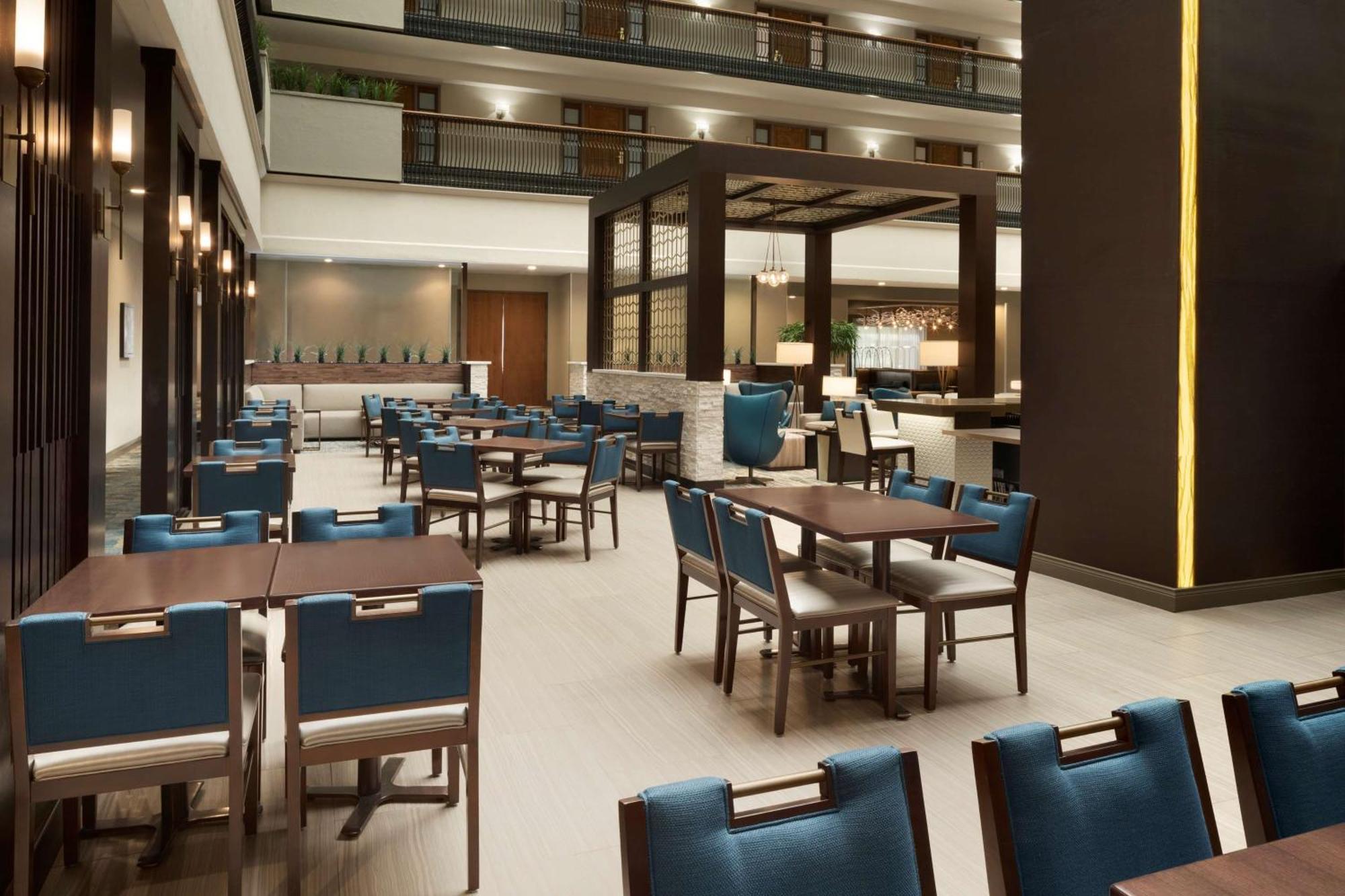 Embassy Suites By Hilton Колумбус Экстерьер фото